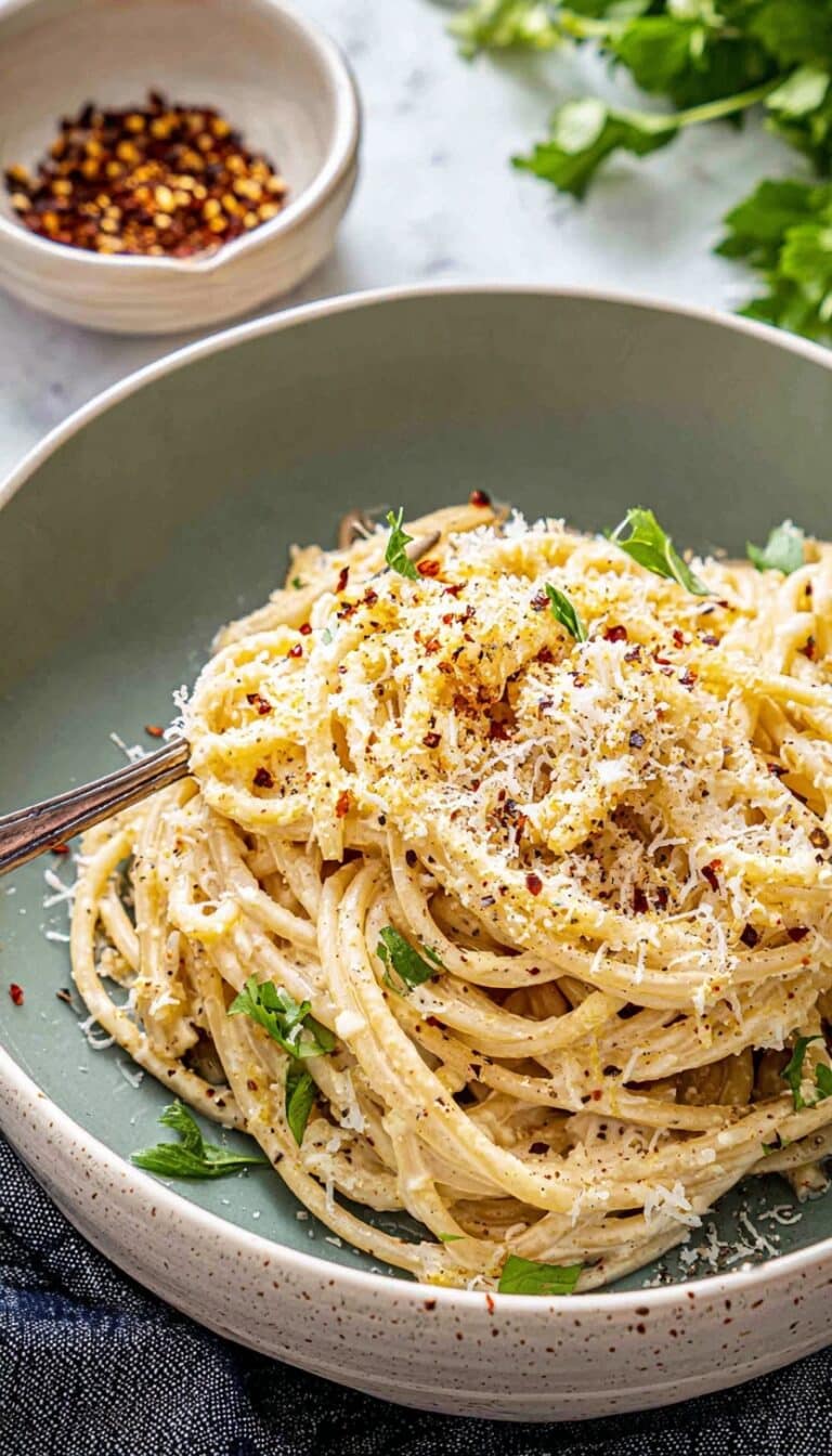 Creamy Garlic Butter Spaghetti Recipe