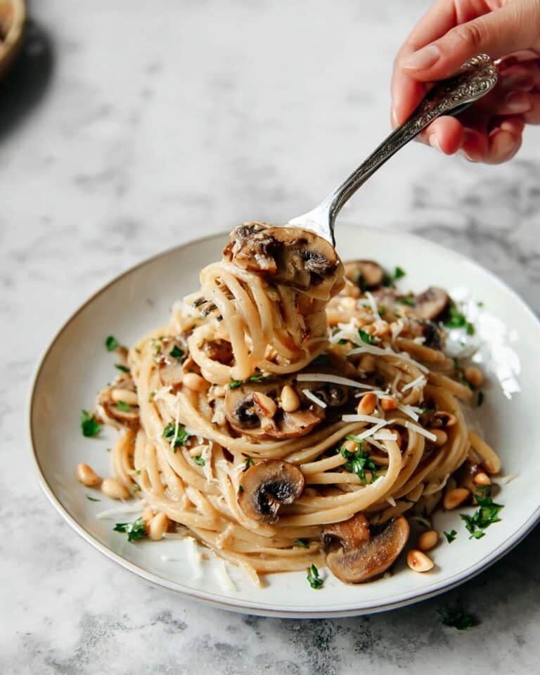 Creamy Garlic Mushroom Pasta Recipe
